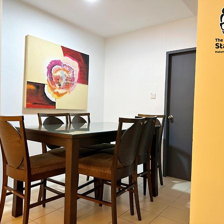 Staycation Homestay 15 Kch City Mall Landed House Kuching Zewnętrze zdjęcie