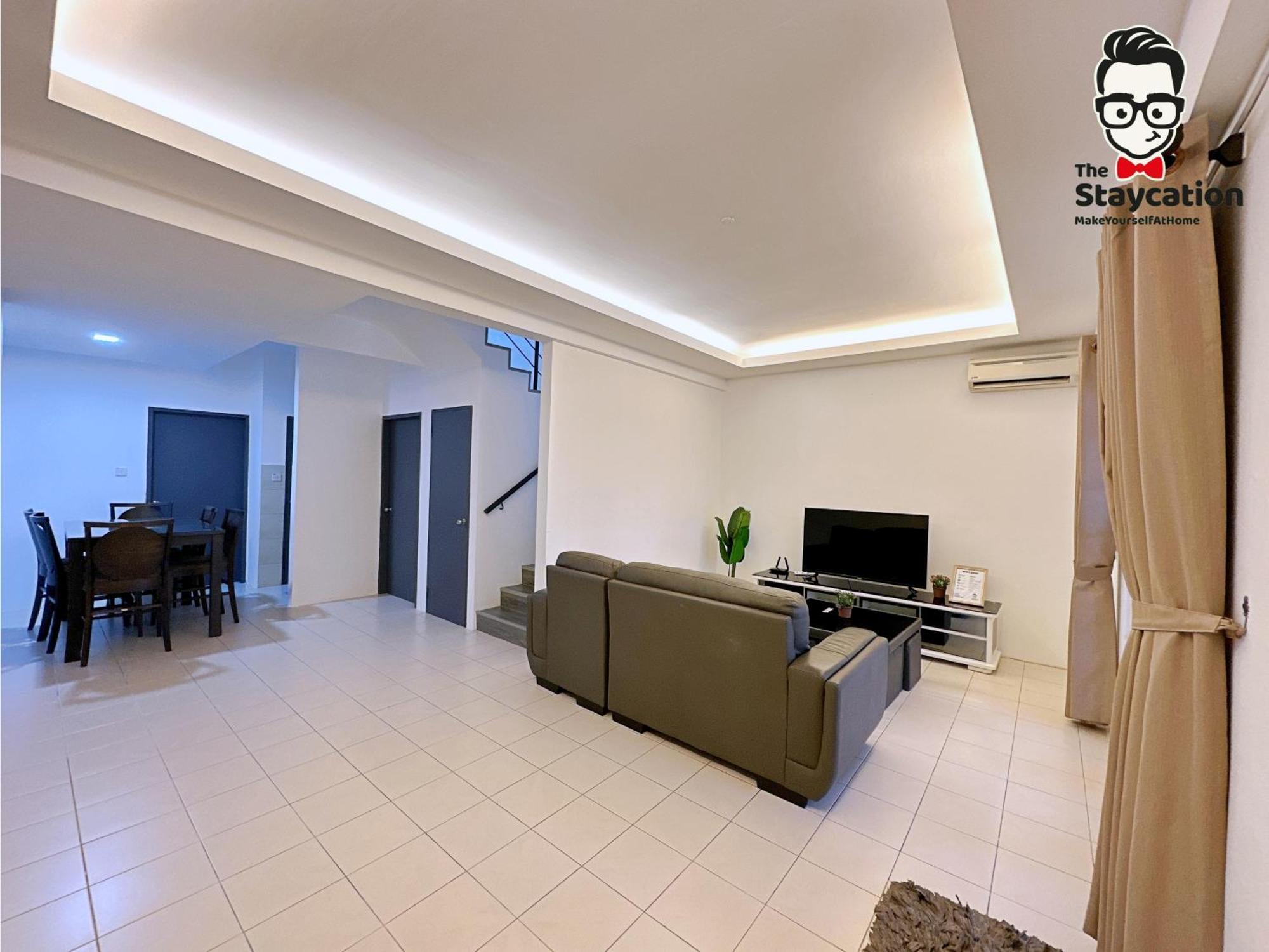 Staycation Homestay 15 Kch City Mall Landed House Kuching Zewnętrze zdjęcie